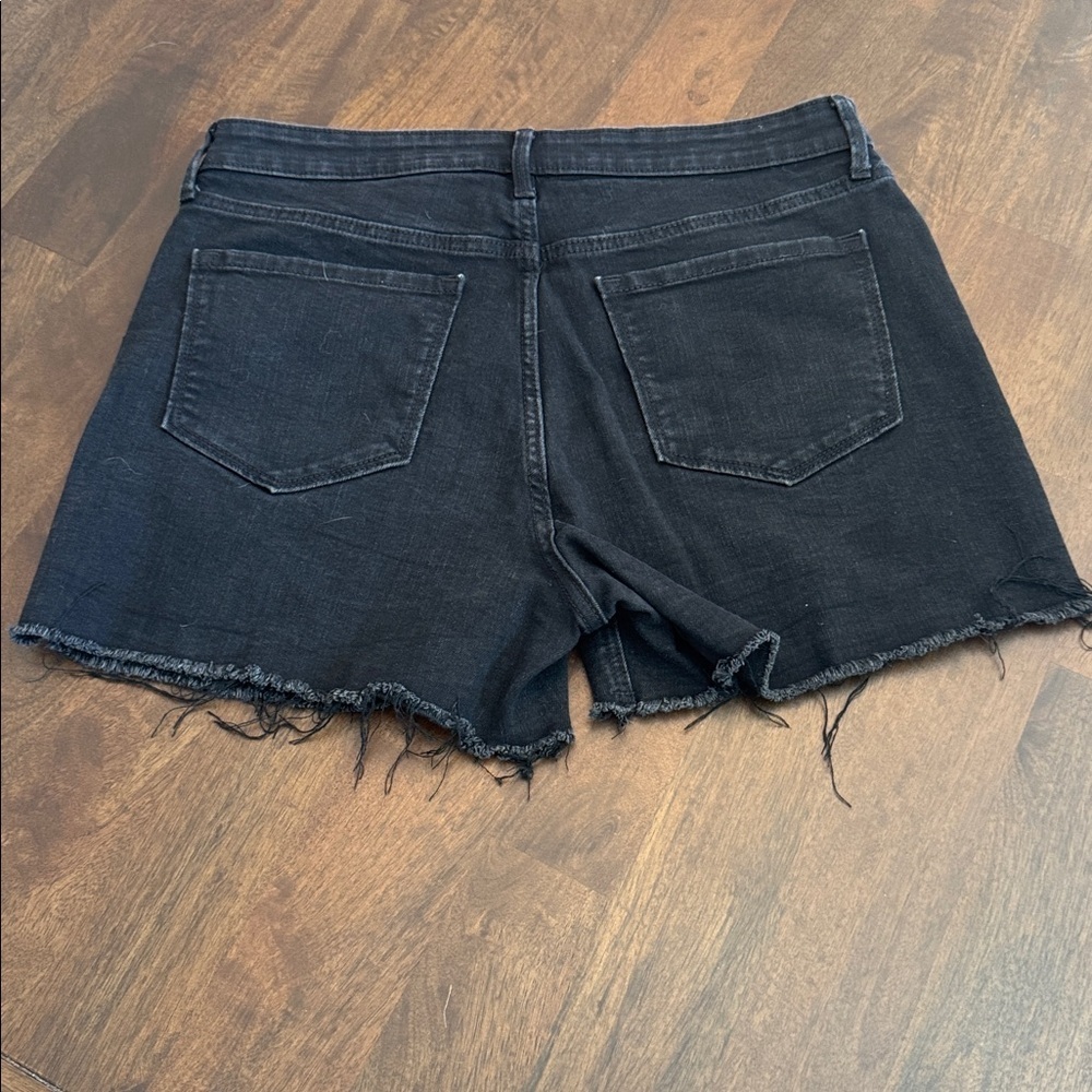 Old Navy Black Jean High Rise Secret Slim Pockets Raw Hem Shorts Size 14 - Picture 4 of 7
